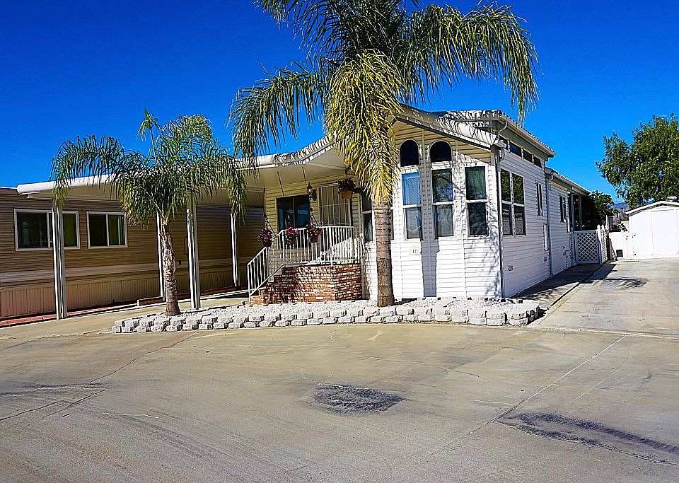 1st image of 1295 S Cawston Ave Spc 17
