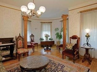 94 Grand View Ave, Quincy, MA 02170