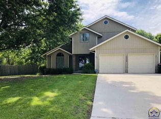 3939 SW Nottingham Rd, Topeka, KS 66610