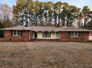 1303 Middle Rd, Eastover, NC 28312