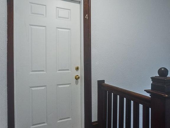 2nd image of 177 Winifred St W APT 4