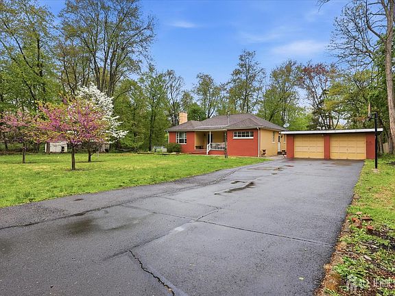 2nd image of 43 Sterling Rd