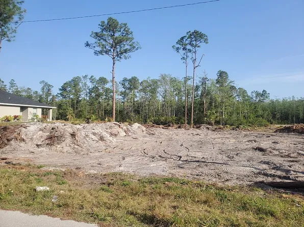 300/302 Urbana St, Lehigh Acres, FL 33972