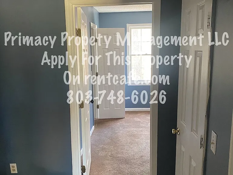 2209 Battleford Rd — Photo 2