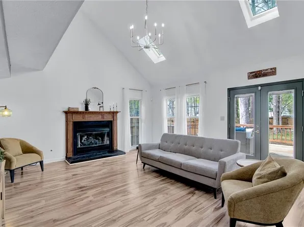 907 Eastnor Ct, Newport News, VA 23608