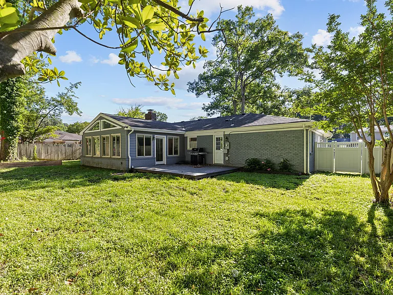 524 Rodney Ln — Photo 33