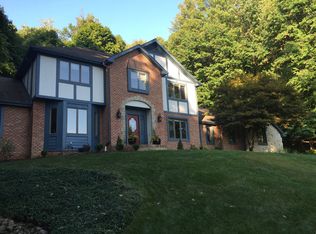 2623 E Blackthorn Cir, Hudson, OH
