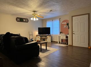 920 Erin Jane Ln, Carterville, IL 62918