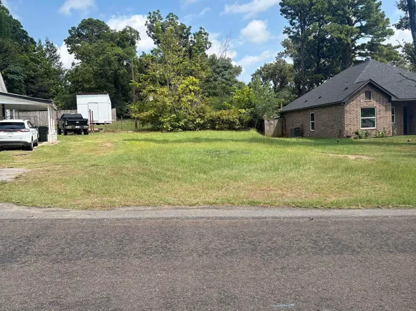 1615 W Shawnee Blvd, Tyler, TX 75702