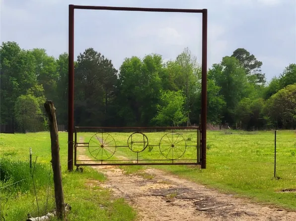 667 Water Tower Rd, Big Sandy, TX 75755