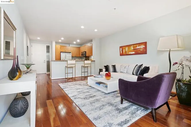 3090 Glascock St #306 — Photo 13