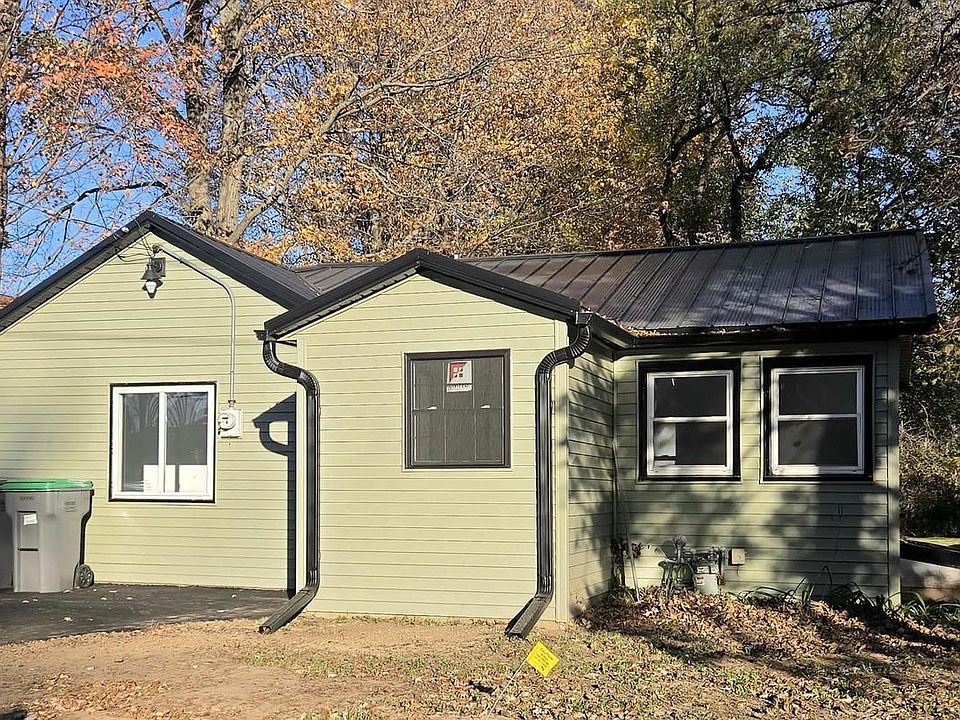 1st image of 409 MORGAN AVENUE
