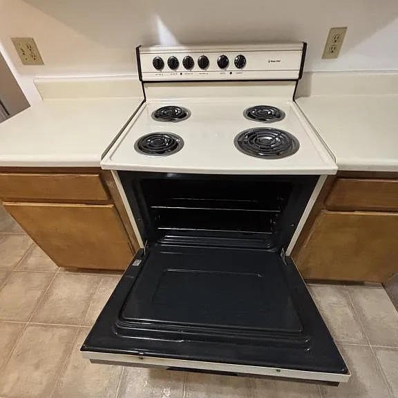 305 Farside Dr #4 — Photo 8