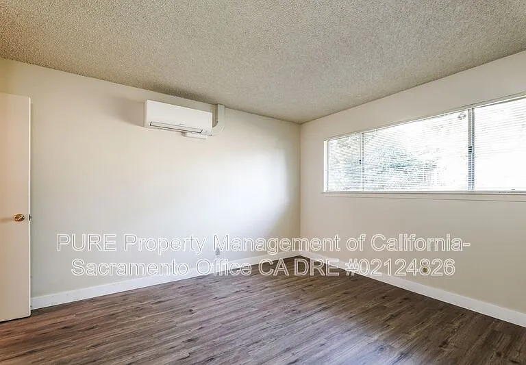4525 Pennsylvania Ave #B — Photo 18