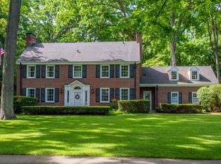 1320 E Woodside St, South Bend, IN 46614