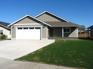 408 Harrison Ln, Nooksack, WA 98276