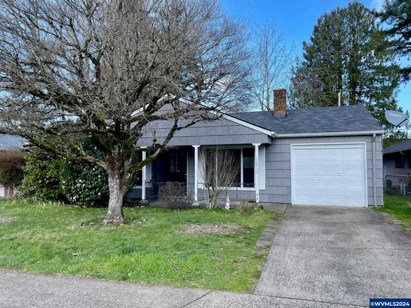16715 SE Rhine St, Portland, OR 97236