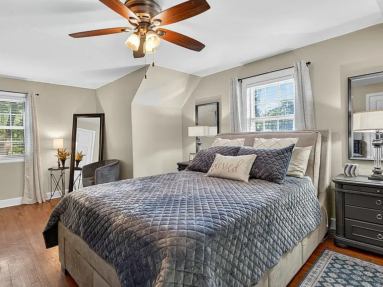 115 Oak Knolls Ave — Photo 15