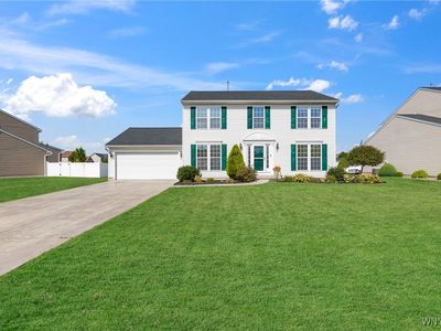 2466 King Fisher Ln, Niagara Falls, NY, 14304