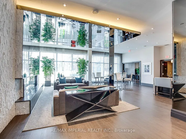 65 Speers Rd #711 — Photo 32