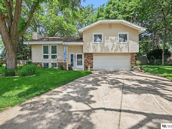 12716 Patrick Cir, Omaha, NE 68164