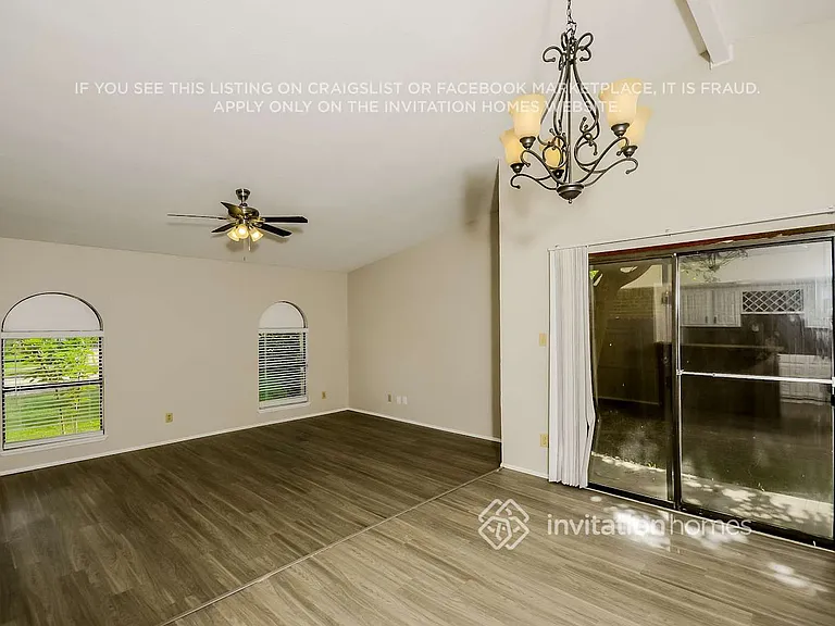 3409 Livingston Ln — Photo 3