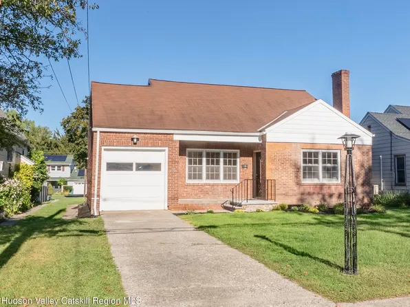 18 Bennett Avenue, Saugerties, NY 12477