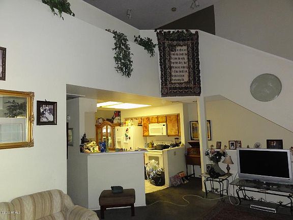 4th image of 101 N 7th St Unit 227