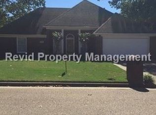 8409 Wind River Cir N, Cordova, TN 38016