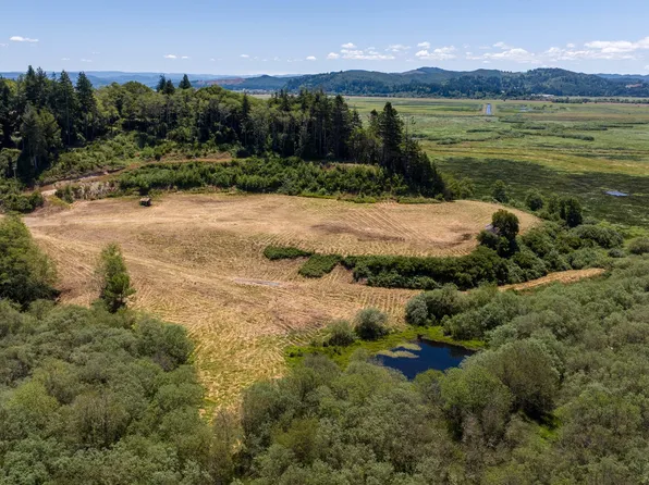 N Bank Ln, Coquille, OR 97423