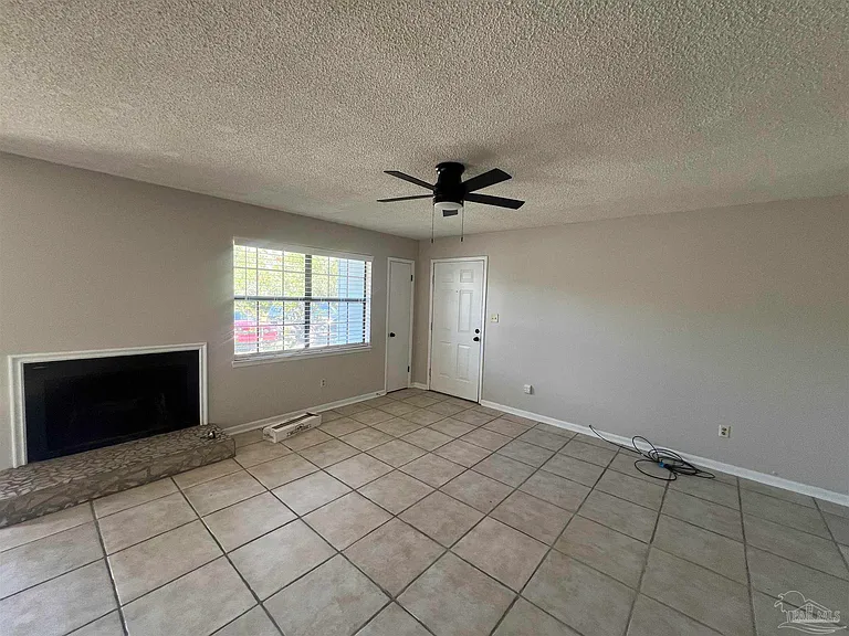 13528 Canal Dr — Photo 5