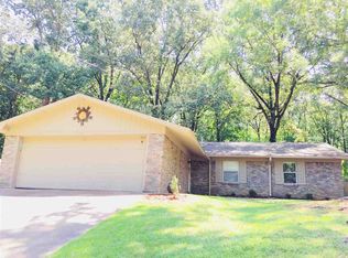 902 Oakhill Cir, Clinton, MS 39056