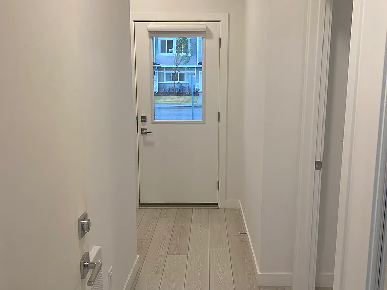 280 Chelsea Rd — Photo 35