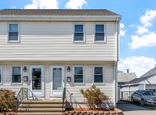 31 Blossom St #31, Lowell, MA 01852