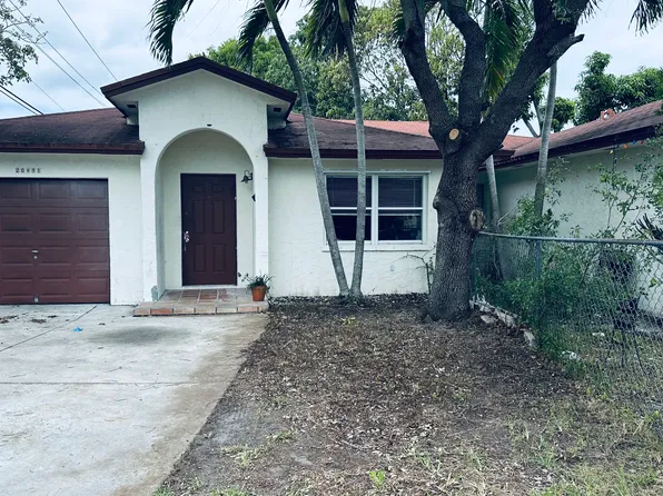 20491 Manta Dr, Cutler Bay, FL 33189