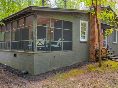 525 Blueberry Ln, Mountain Rest, SC, 29664