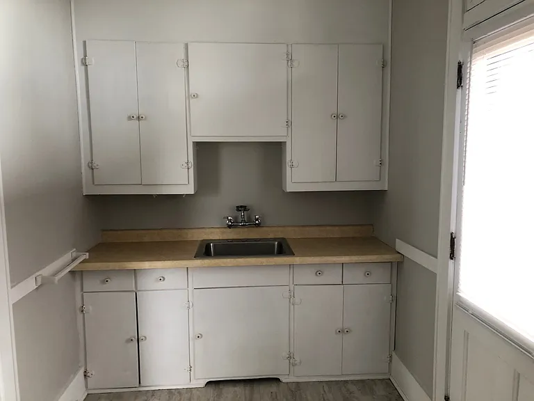 710 Fenelon Pl #4 — Photo 2