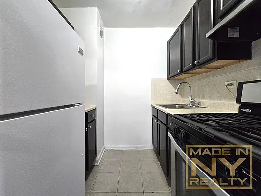 Rented by Made In NY Realty | media 2