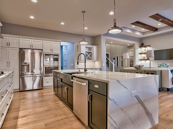 Denali 1.5 story model. 