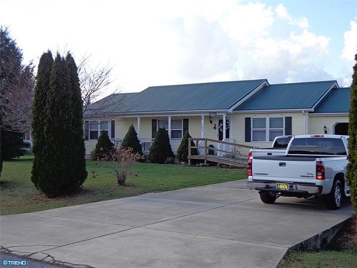 1st image of 107 Creek Dr