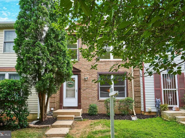 6758 Brook Run Dr, Falls Church, VA 22043