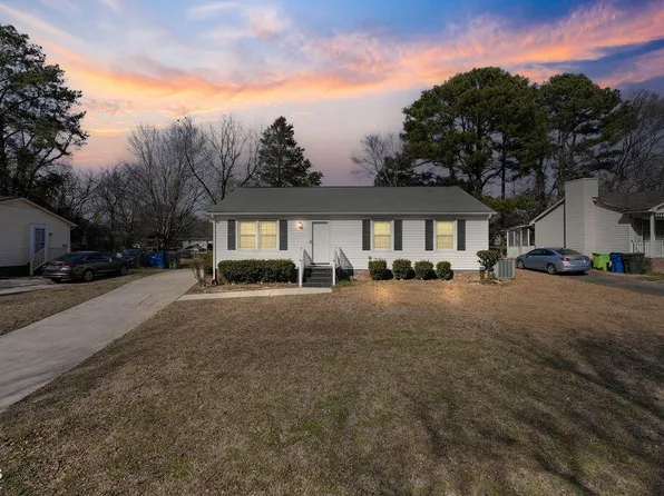 3809 Summer Pl, Raleigh, NC 27604