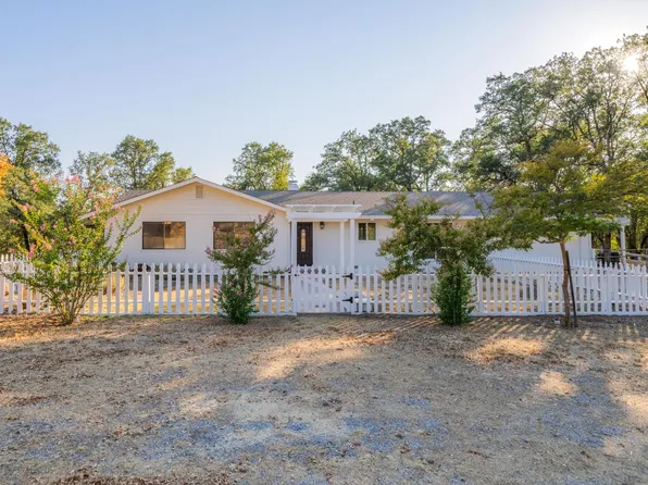 23709 Old 44 Dr, Millville, CA 96062