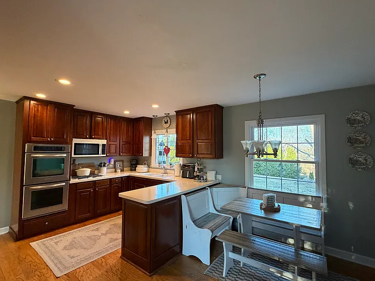 8302 James Robertson Ct — Photo 7