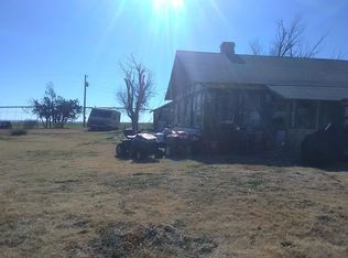 716 SW 3rd St, Forgan, OK 73938