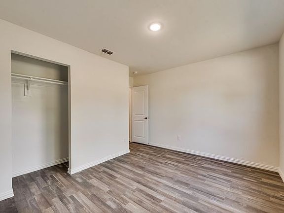 5th image of 721 Newton Ave