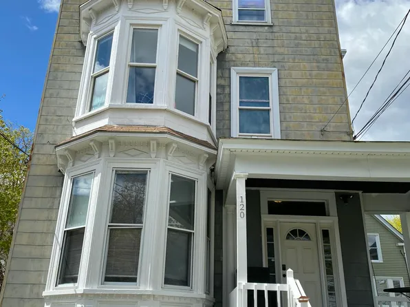 120 College Street, Lewiston, ME 04240