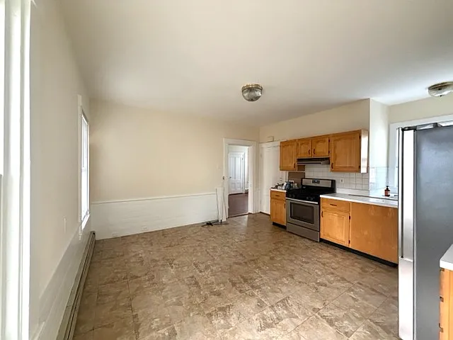 518 Watertown St #1 — Photo 5