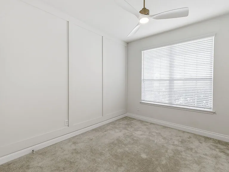 115 Inverness — Photo 15