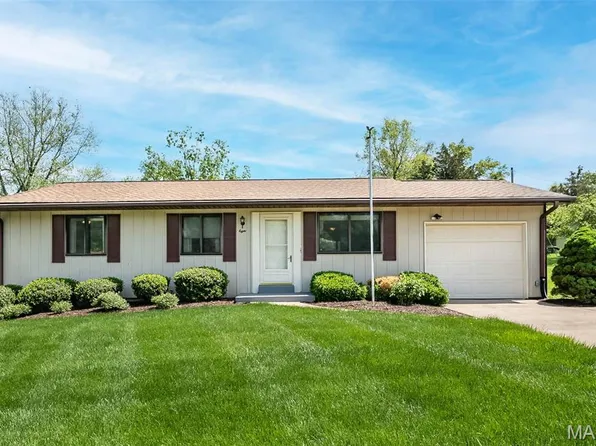 8 Gran Lin Ct, Saint Charles, MO 63303